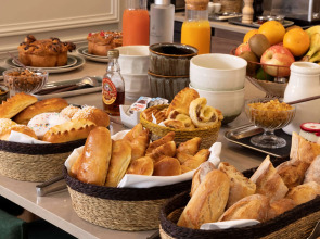 Le Petit Beaumarchais Hotel & Spa