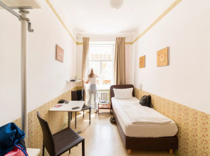 Three Little Pigs Hostel Berlin