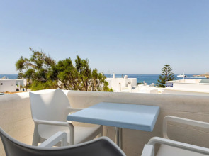 Stratos Studios & Apartments