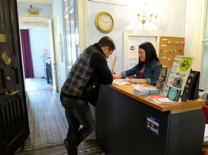 Hostal Balmes Centro