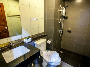 Wanarom Residence Hotel