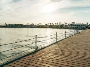 SUNRISE Alma Bay Resort