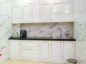 Chemi Noi Bai Airport Hotel