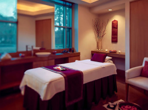 Grand Hyatt Mumbai Hotel and Serviced Apartments