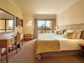 The Residence at Vila Porto Mare