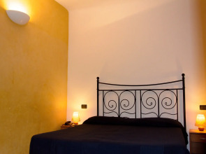 Red And Blues Music Hotel Genova