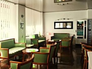 Casa Serena Paris Hôtel