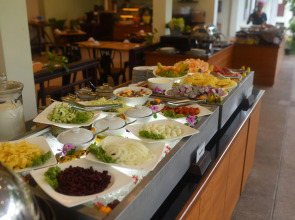 PP Charlie Beach Resort