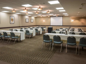 Holiday Inn Portland - Columbia Riverfront by IHG