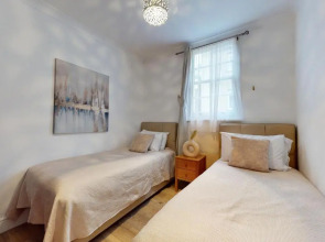 Park Lane Apartments - Clarges St