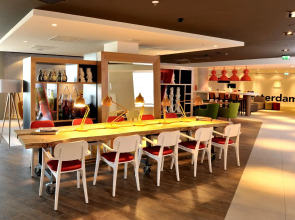 Holiday Inn Express Amsterdam - Arena Towers by IHG