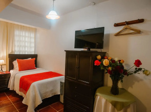 Gringo Bill's Boutique Hotel