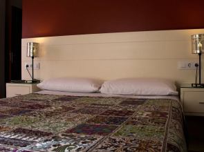 Hostal San Vicente II