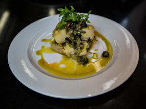 Santa Cruz Village Hotel