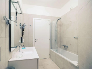 Отель Mercure Milano Solari