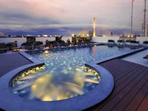 The StandardX Bangkok Phra Arthit