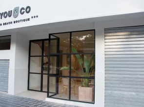 You & Co. Saler Beach Boutique Hotel