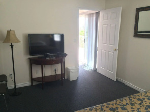 Acker Vacation Homes & Suites