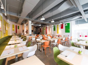 Zuri Express Mangga Dua