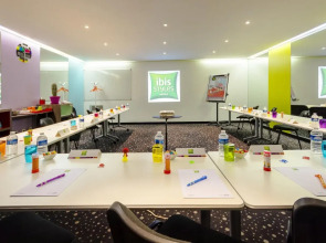 ibis Styles Paris Tolbiac Bibliotheque