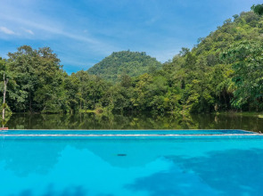 Home Phutoey River Kwai Hotspring & Nature Resort