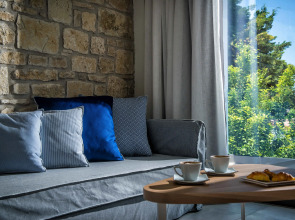 Mary Hotel & Mary Royal Suites