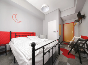 Moon Hostel Kraków