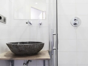 Quentin England Hotel