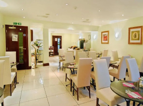 Hyde Park International