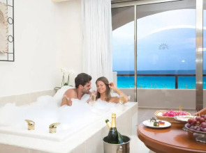 Golden Parnassus Resort & Spa All Inclusive