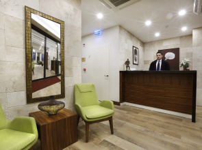 The White Orient Hotel