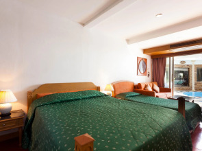 Orchid Hotel and Spa