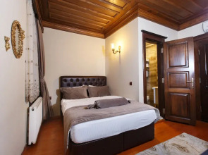 Otel Tahir Aga Konagi