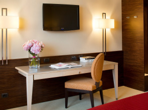 Starhotels Grand Milan