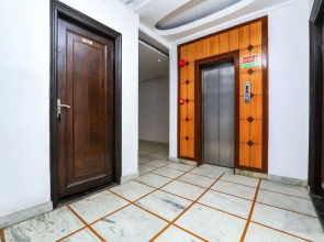 OYO 29389 Delhi Empire