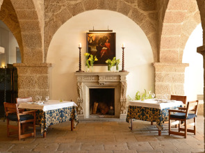 Pousada Mosteiro de Guimarães - Monument Hotel