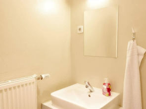 Ballhaus Berlin Hostel