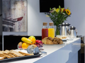 Отель Studio Inn Centrale & Milano Urban Padel