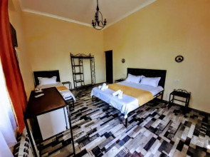 Отель «Зеленый цветок»