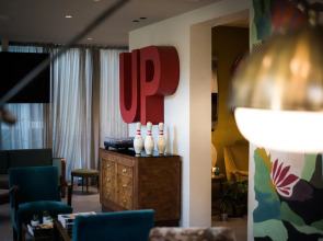 Up Hotel