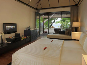 Lily Beach Resort & Spa 