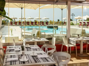 Baia del Mar Beach Boutique Hotel