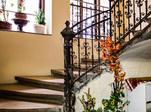 Corvin Point Rooms and Apartments