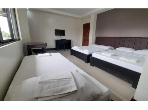 Adelaida Pensionne Hotel