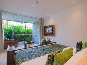 Отель Candi Beach Resort and Spa