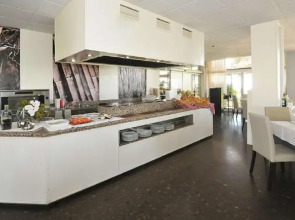 Hotel Salobreña Suites