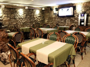 Отель Monte Kristo