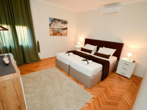 Apartments Tea Kotor