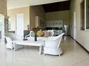 The Beverly Hills Bali a Luxury Villas & Spa