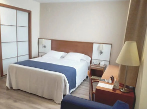 Отель RH Sorolla Centro